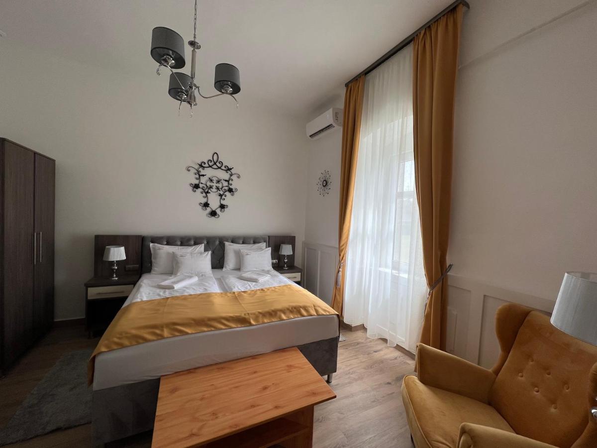 Kuria Vendeghaz Hotel Poroszló Екстериор снимка