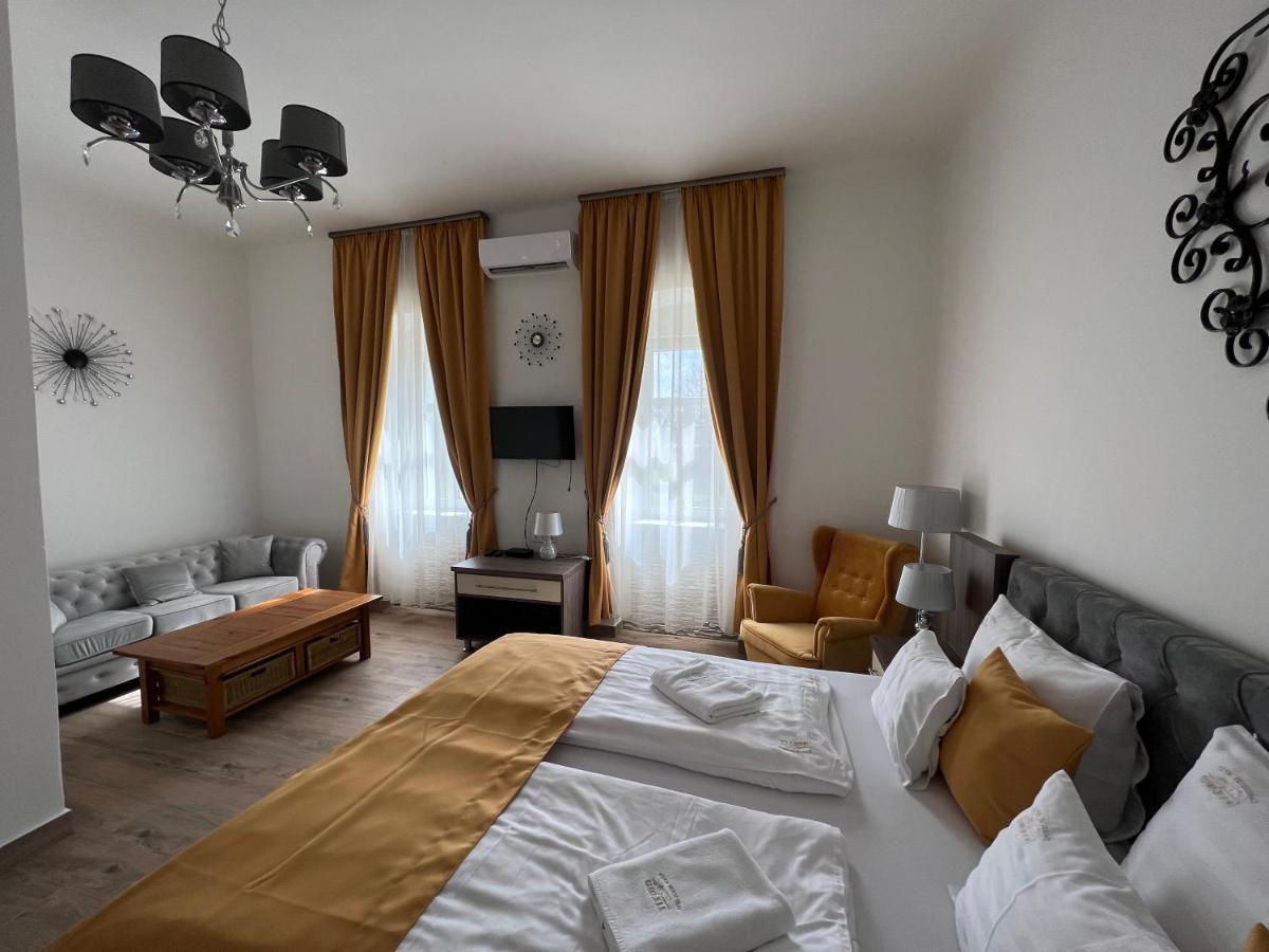 Kuria Vendeghaz Hotel Poroszló Екстериор снимка